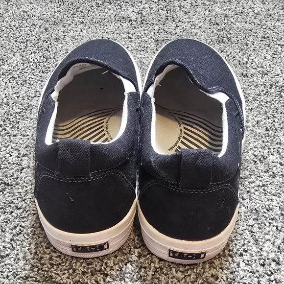 SOLD Taos Rubber Soul slip-on Canvas Black sneakers womens size 10 - Picture 2 of 12